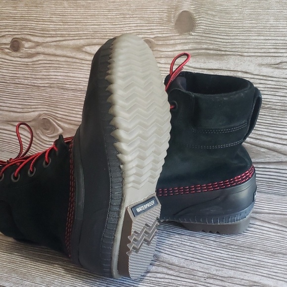 Sorel black suede and rubber waterproof mens lace up boots size 7 main image 6
